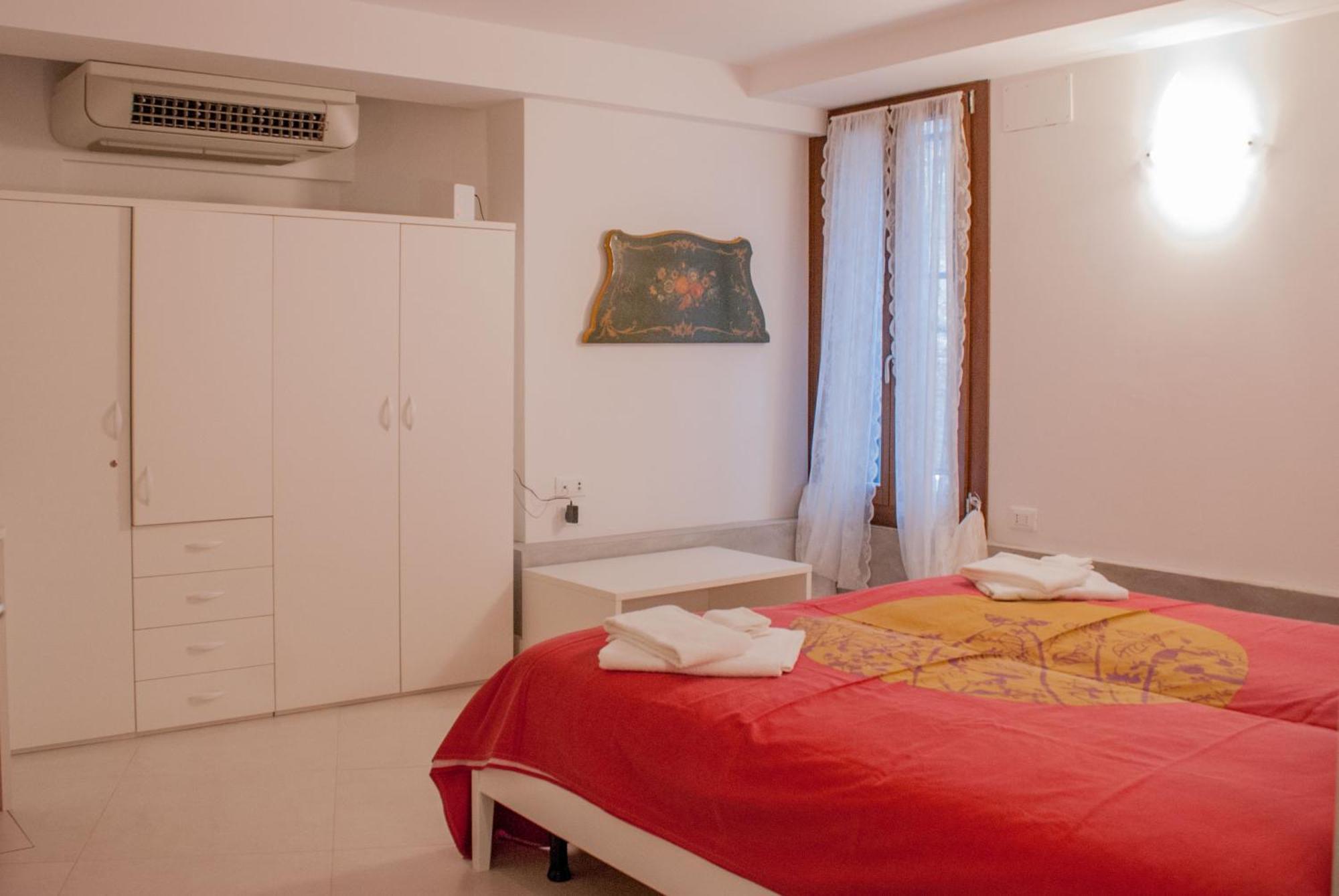 Ca' Priuli 1 Apartment Venice
